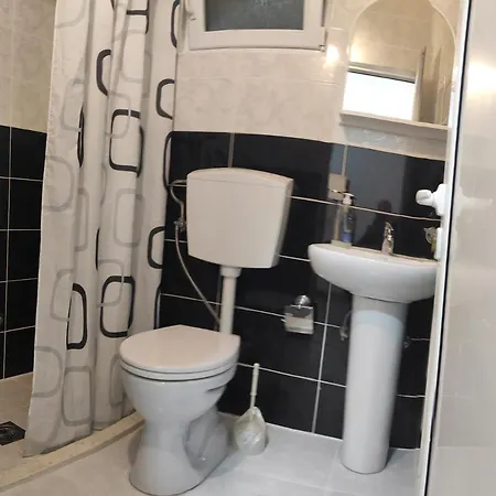 Guest House Aga Ulcinj Exterior photo