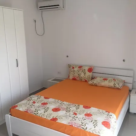 Guest House Aga Ulcinj Exterior photo